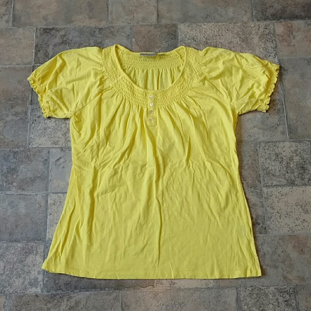 Avenue bright yellow plus size top size 14/16